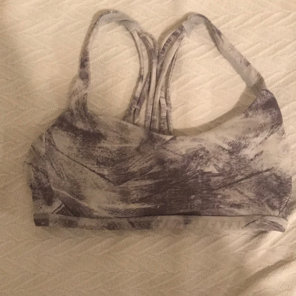 Lululemon free to be zen bra